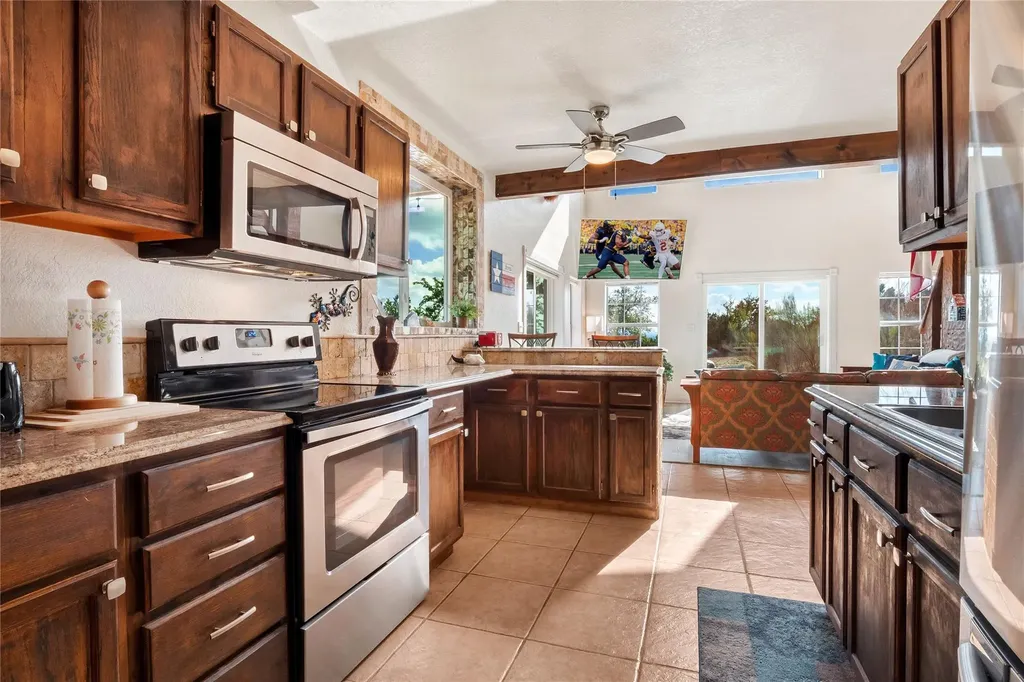 28543 Paradise Manor Drive Marble Falls TX 78654