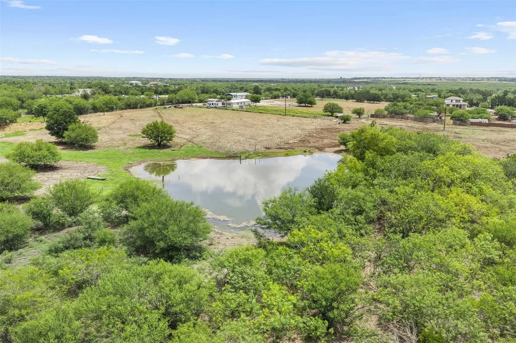3315 Dry Creek Road Lockhart TX 78644