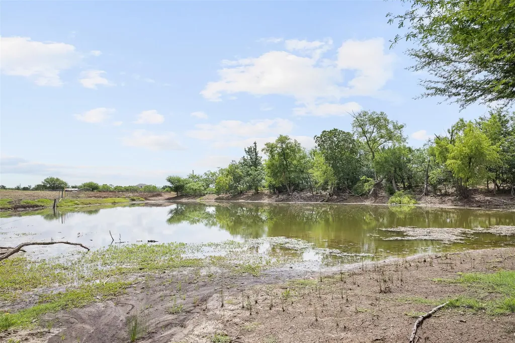 3315 Dry Creek Road Lockhart TX 78644