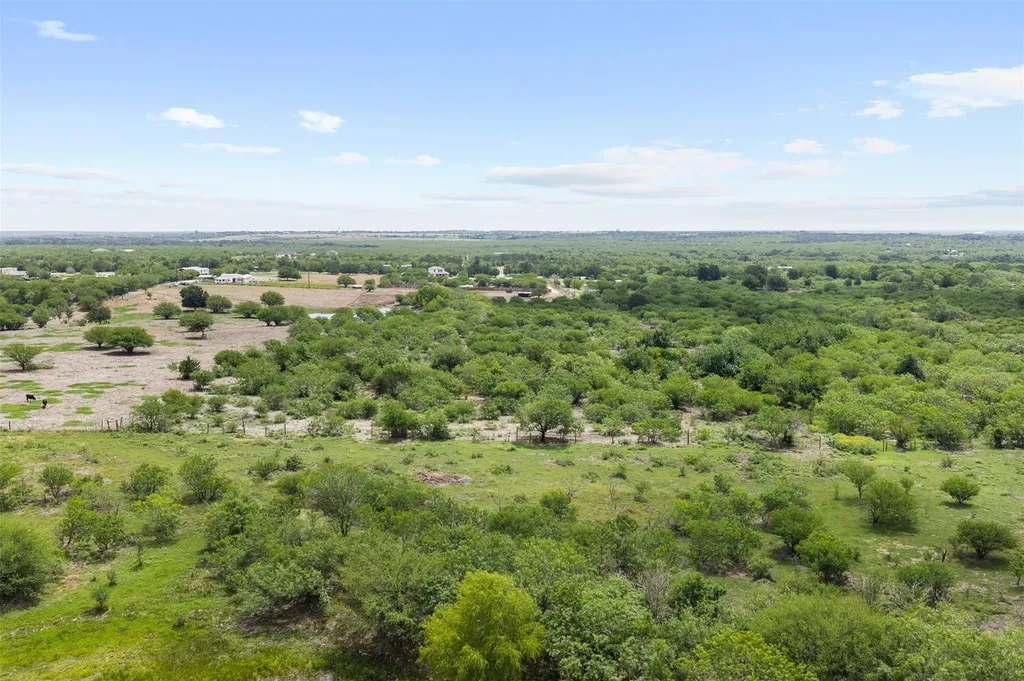 3315 Dry Creek Road Lockhart TX 78644