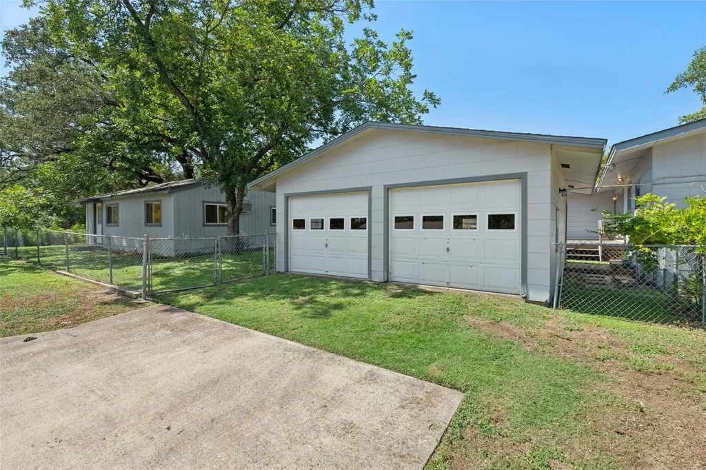 6401 Menchaca Road Austin TX 78745