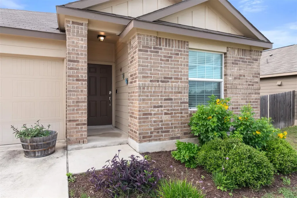 230 Crystal River Road Kyle TX 78640
