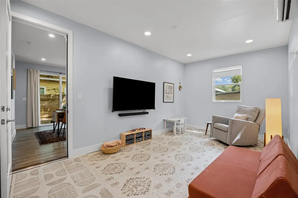 1409 Holly Street Austin TX 78702
