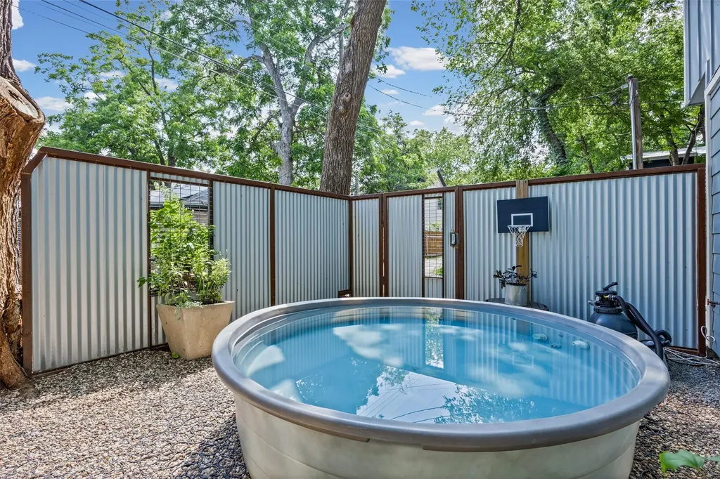 1409 Holly Street Austin TX 78702