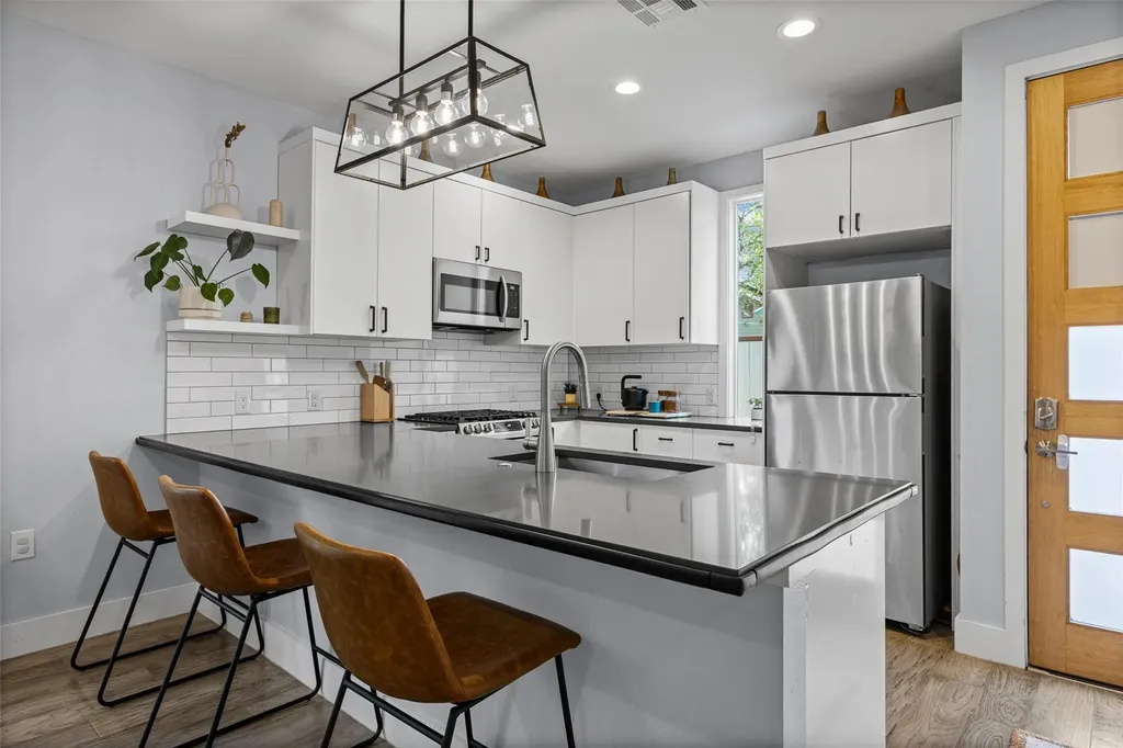 1409 Holly Street Austin TX 78702