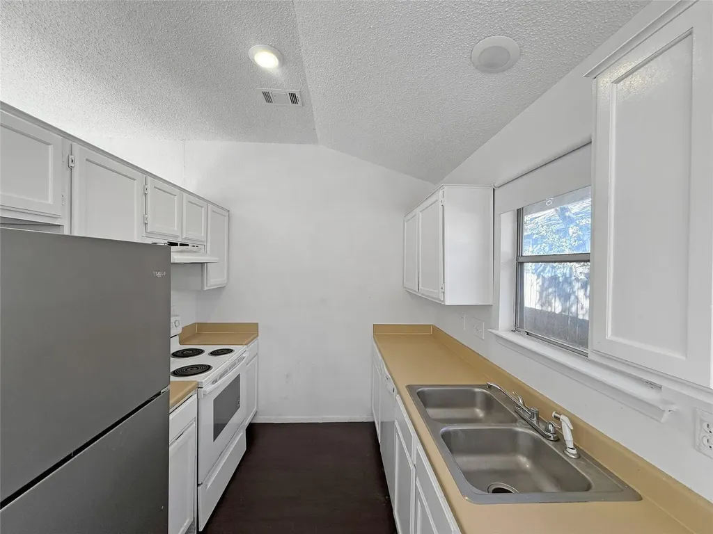 9622 Sugar Hill Drive Austin TX 78748