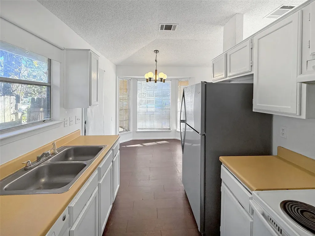 9622 Sugar Hill Drive Austin TX 78748