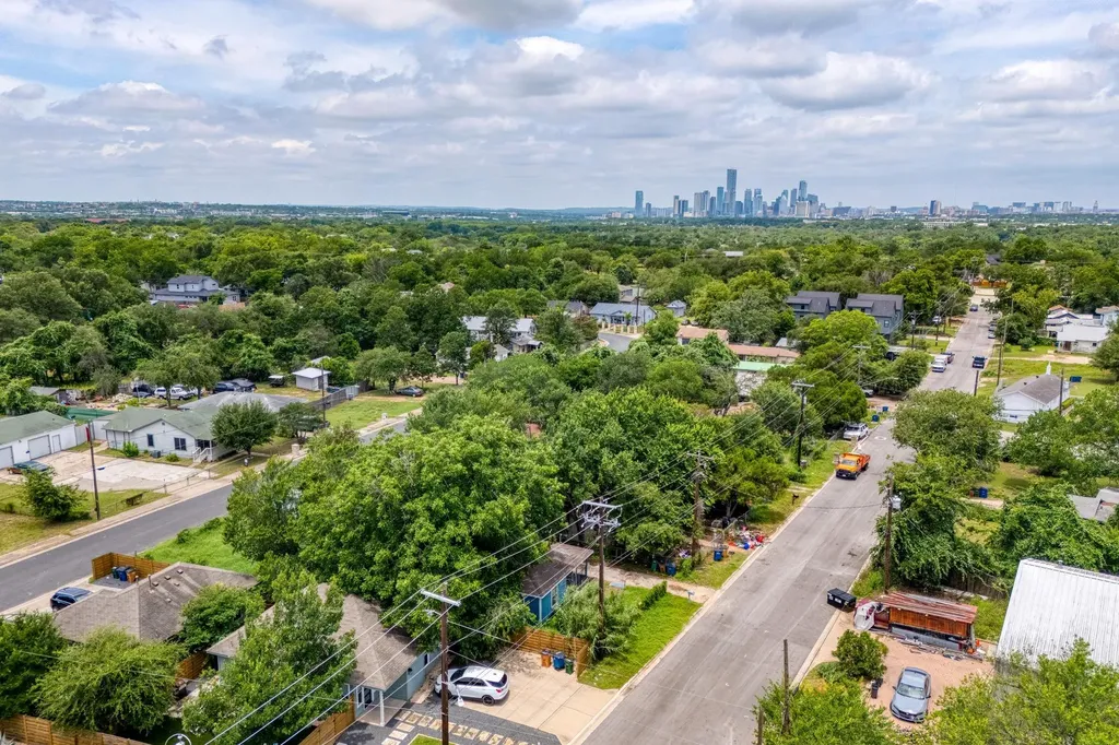 6409 Del Monte Road Austin TX 78741