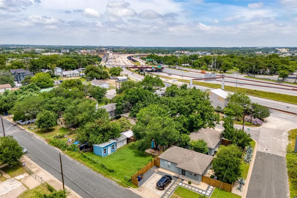 6409 Del Monte Road Austin TX 78741
