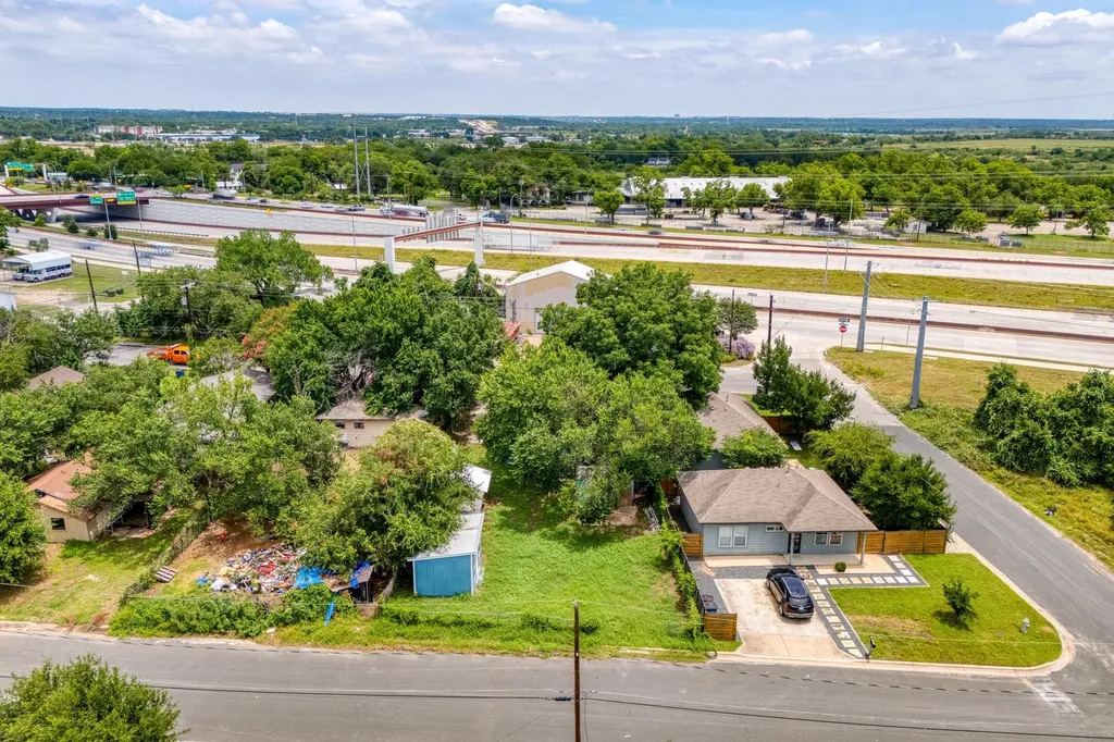 6409 Del Monte Road Austin TX 78741