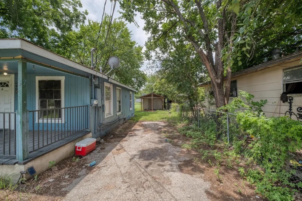 6409 Del Monte Road Austin TX 78741