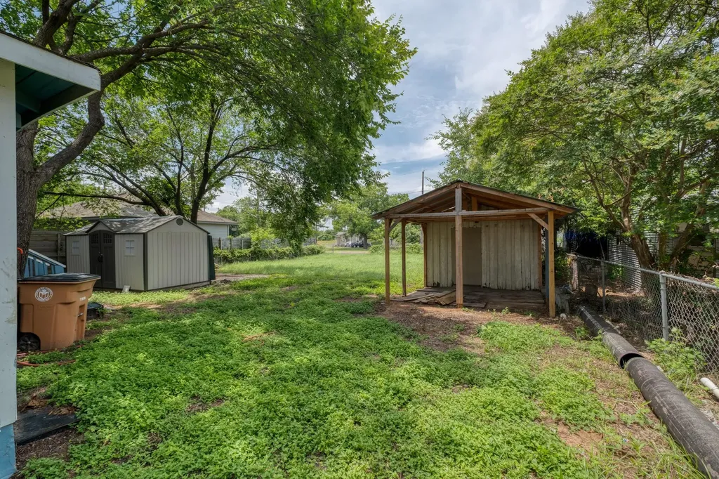6409 Del Monte Road Austin TX 78741