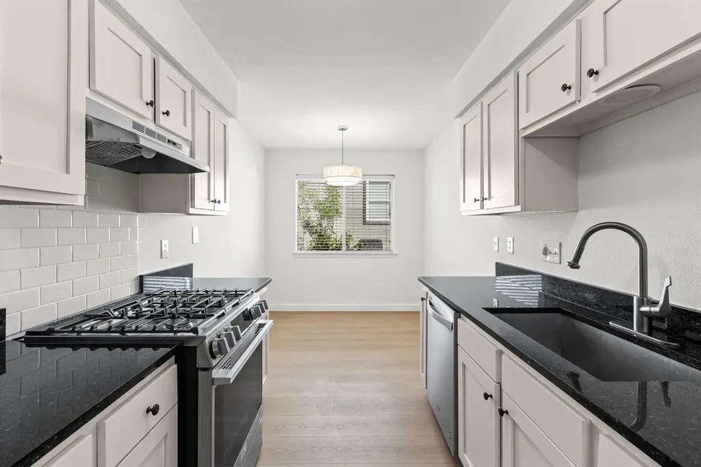 11131 Henge Drive Austin TX 78759