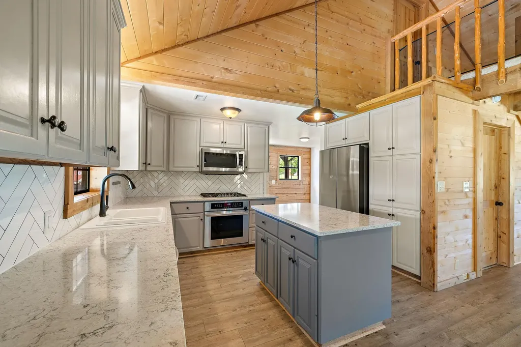 571 Balch Road Elgin TX 78621
