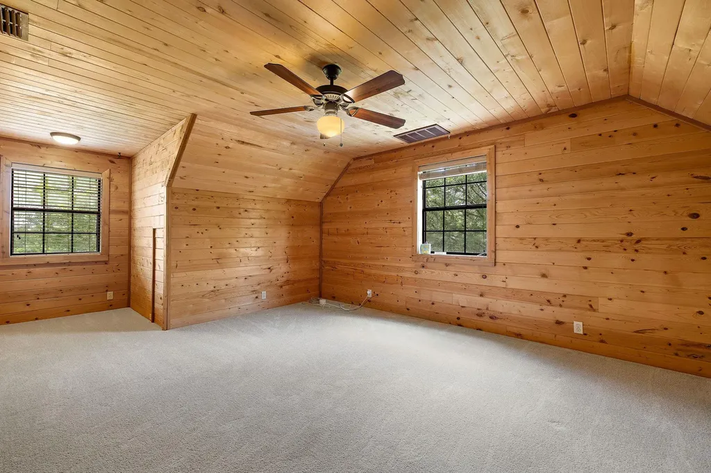 571 Balch Road Elgin TX 78621