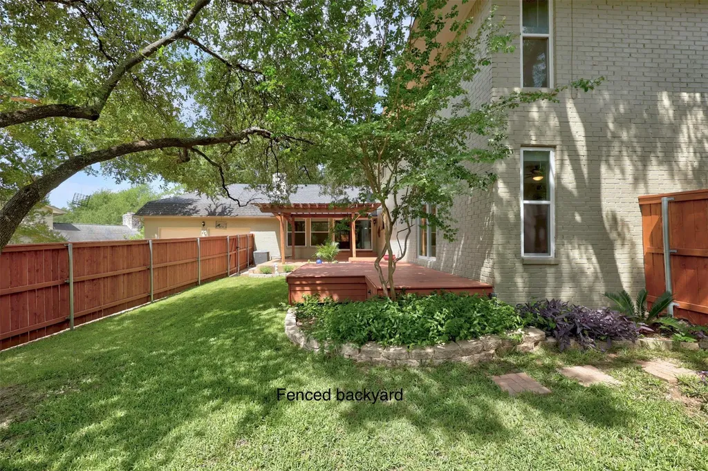 9411 Cedar Crest Drive Austin TX 78750
