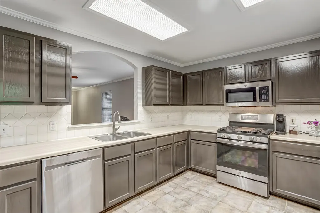 8917 Kimono Ridge Drive Austin TX 78748