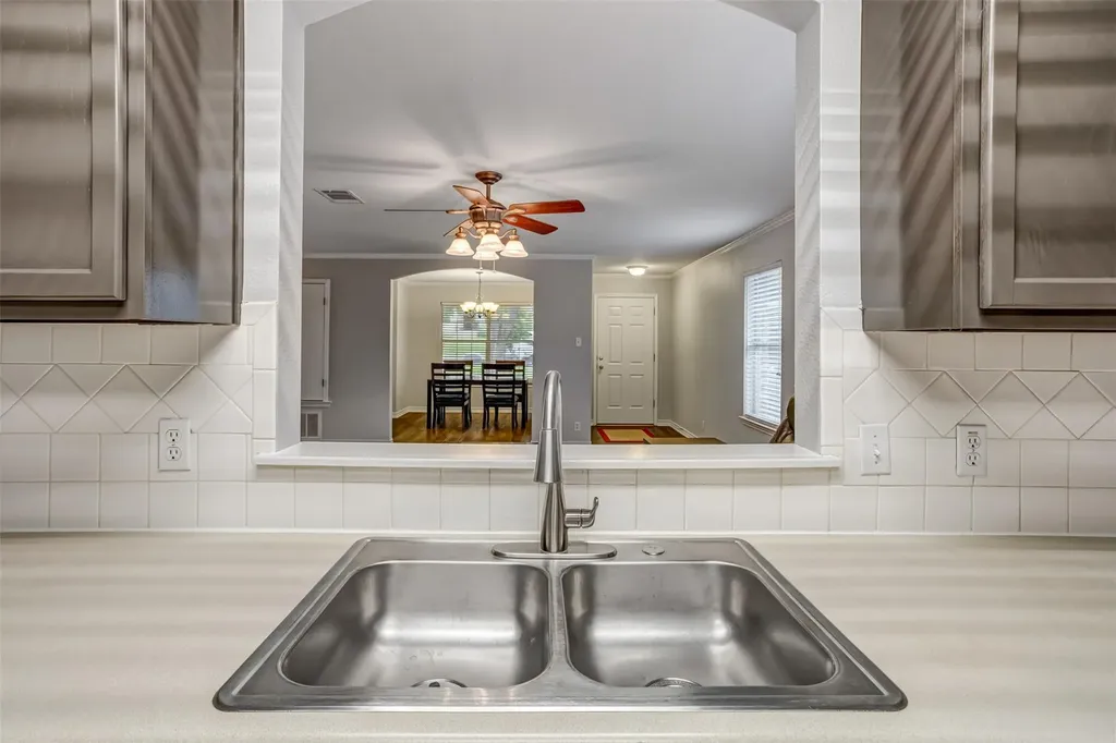 8917 Kimono Ridge Drive Austin TX 78748