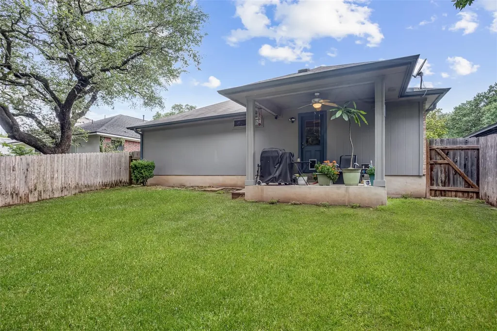 8917 Kimono Ridge Drive Austin TX 78748
