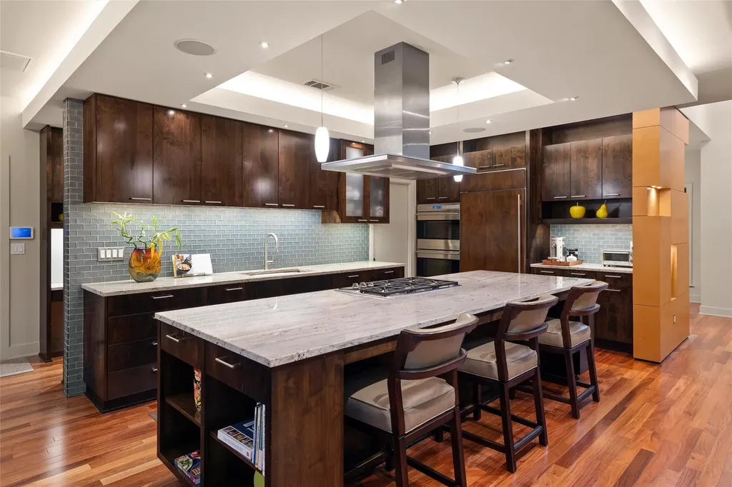 5910 Doone Valley Court Austin TX 78731