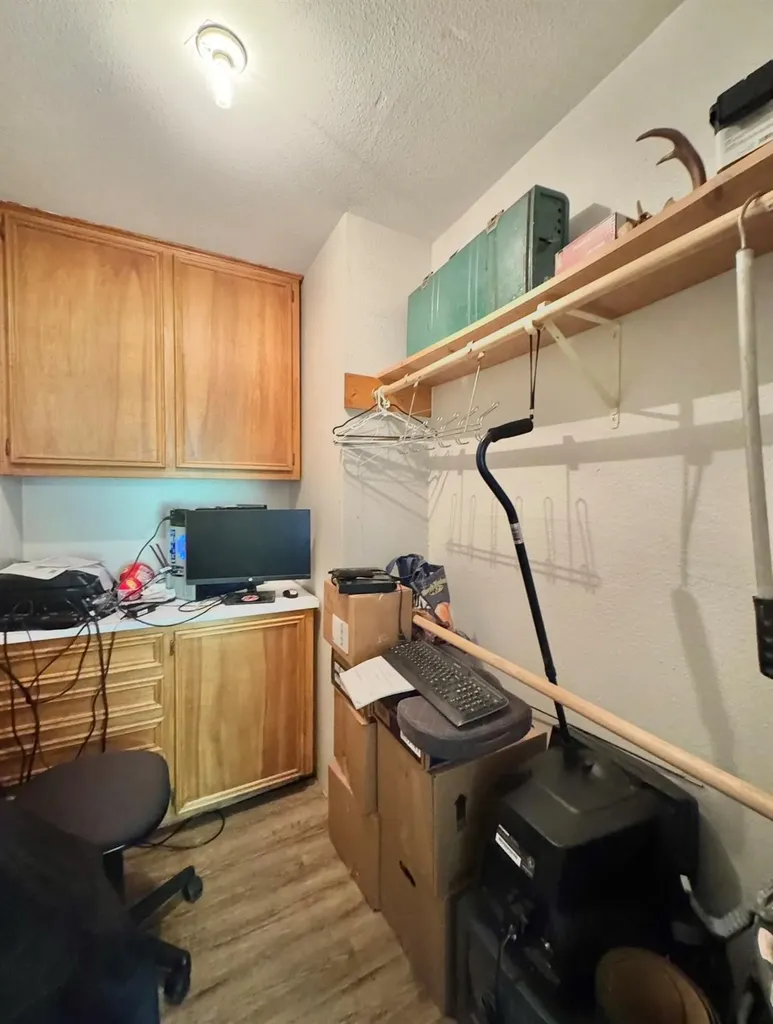 203 E 11th Street Elgin TX 78621