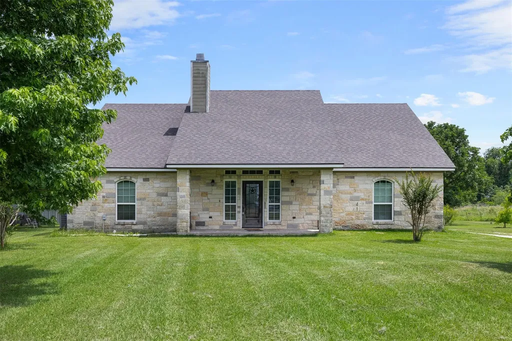 476 Lcr 640 Groesbeck TX 76642