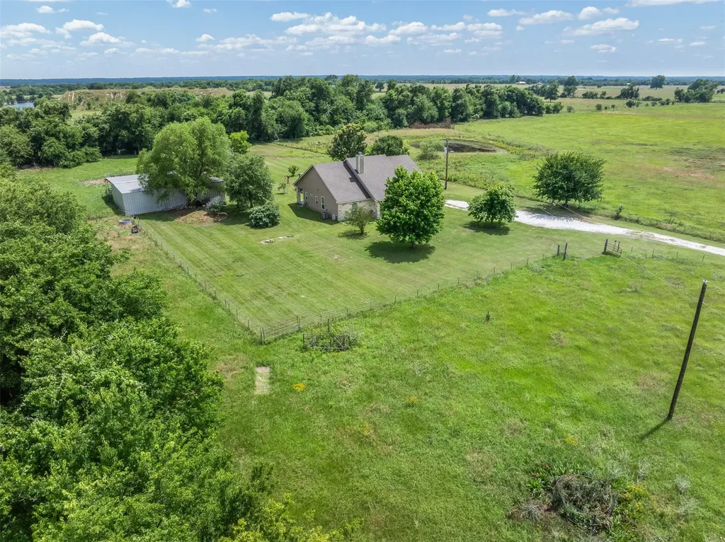 476 Lcr 640 Groesbeck TX 76642
