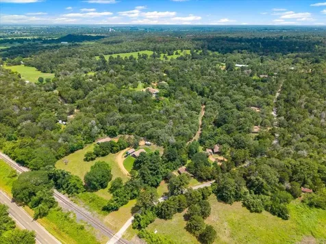 150 Copeland Hill Road Smithville TX 78957
