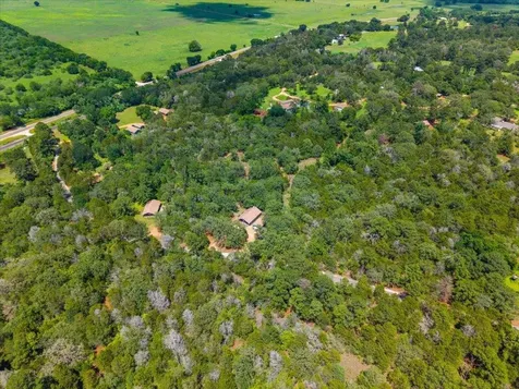 150 Copeland Hill Road Smithville TX 78957