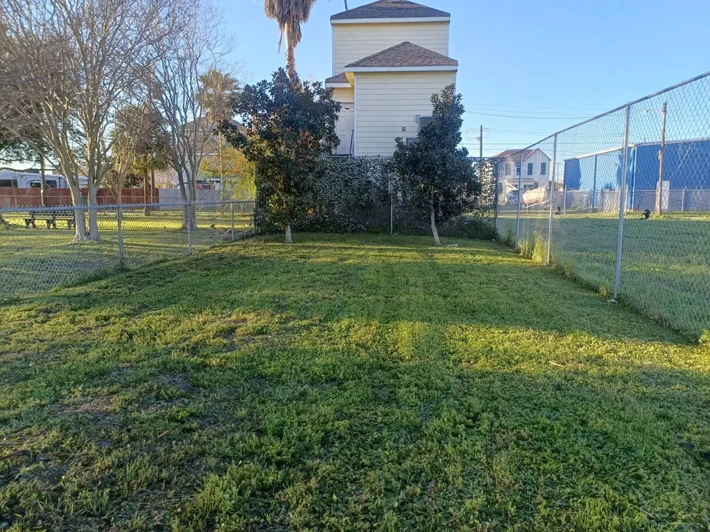 2714 Church Street Galveston TX 77550