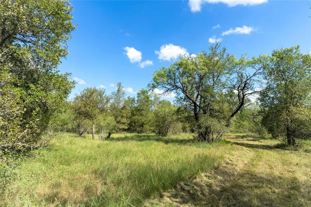 0 S Highway 183 Lockhart TX 78644