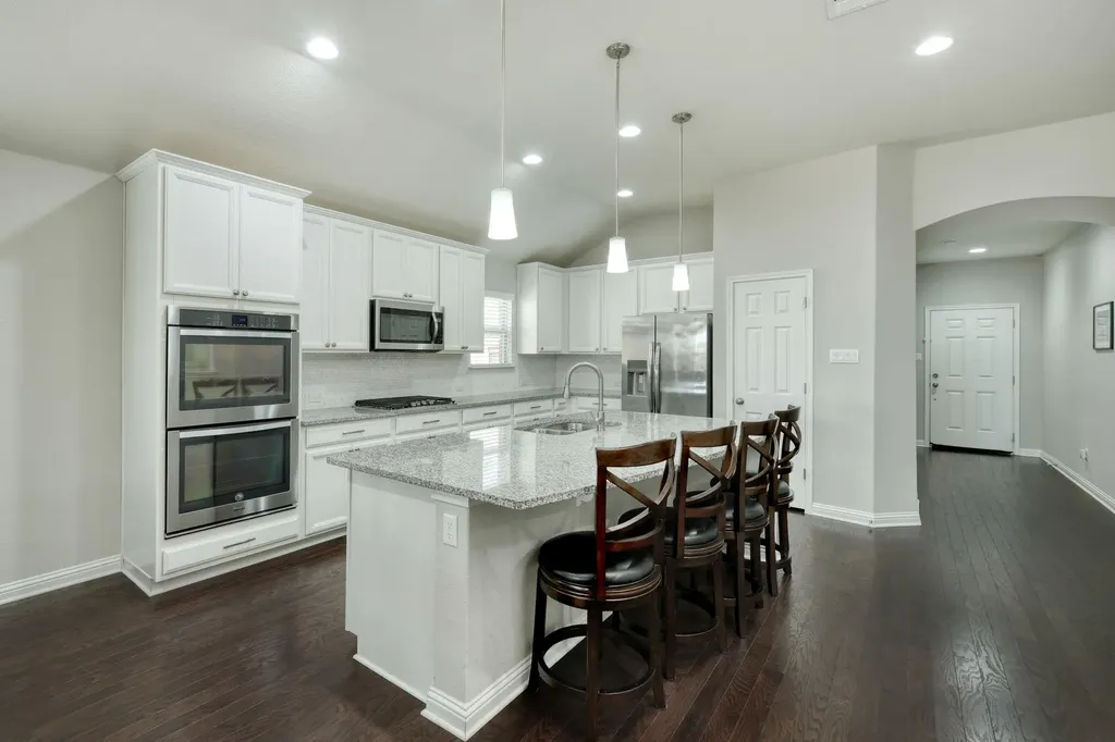 3321 De Torres Circle Round Rock TX 78665