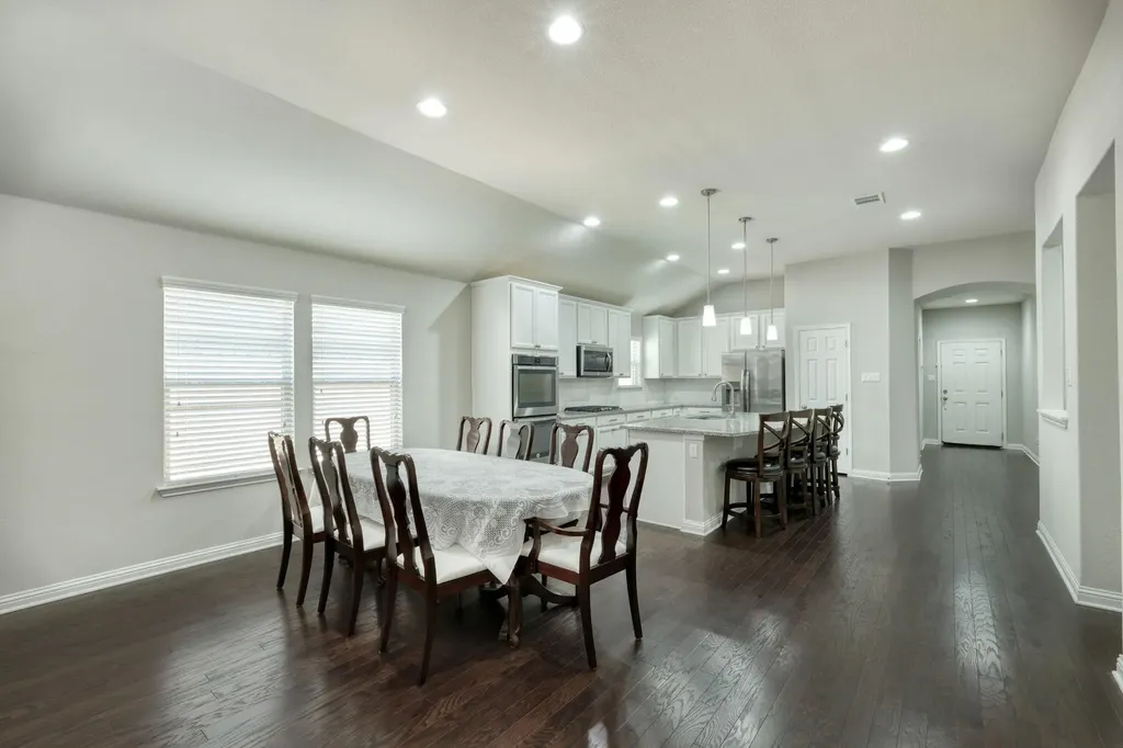 3321 De Torres Circle Round Rock TX 78665