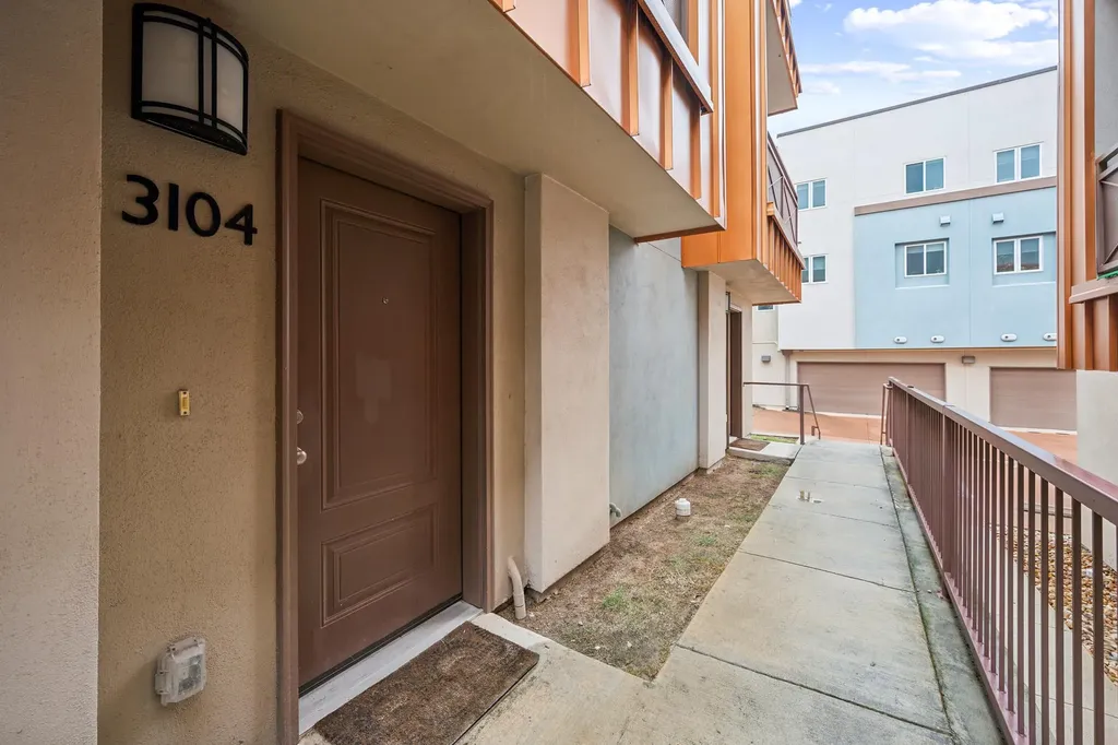 2827 Manor Road Austin TX 78722