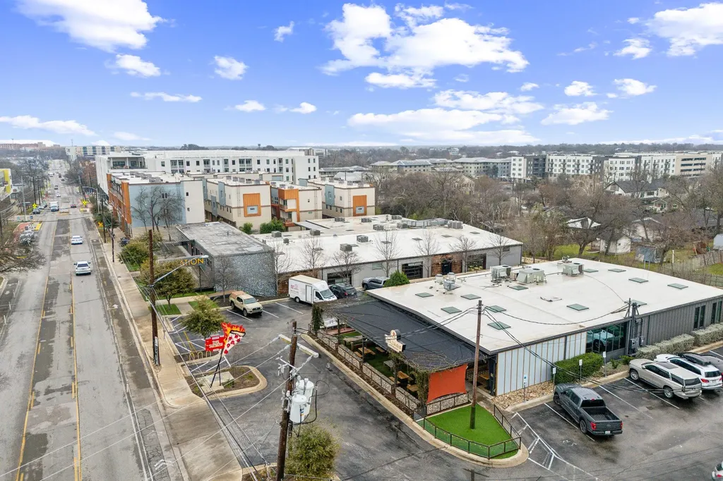 2827 Manor Road Austin TX 78722