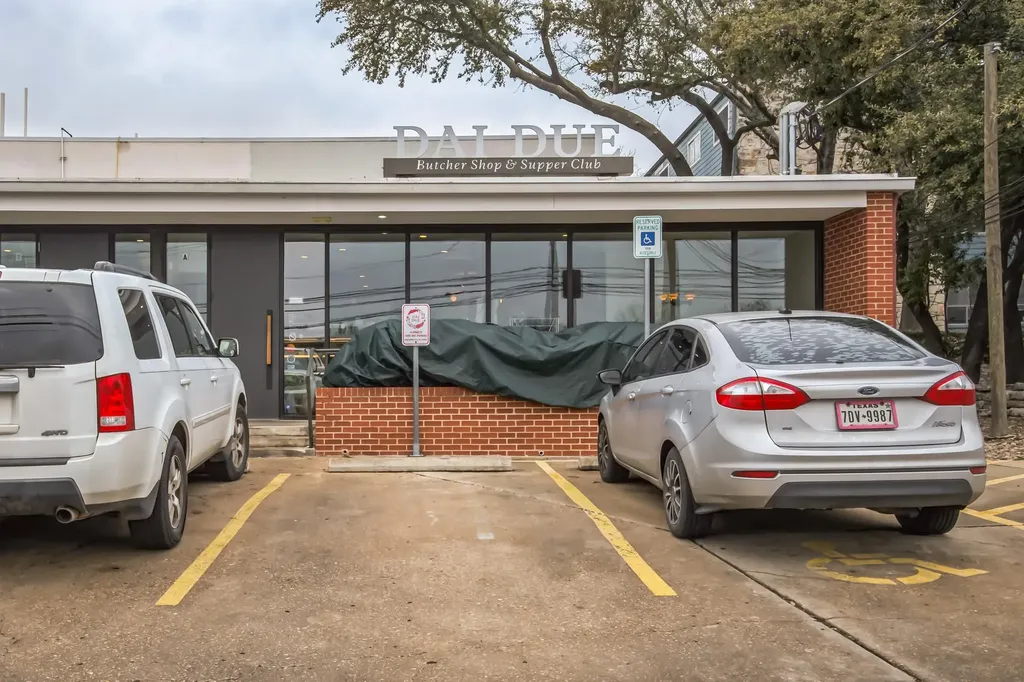 2827 Manor Road Austin TX 78722