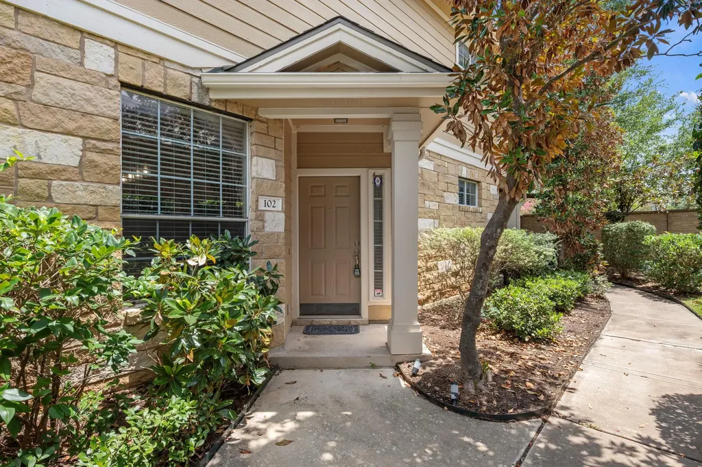 16100 S Great Oaks Drive Round Rock TX 78681