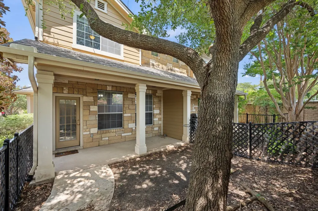 16100 S Great Oaks Drive Round Rock TX 78681