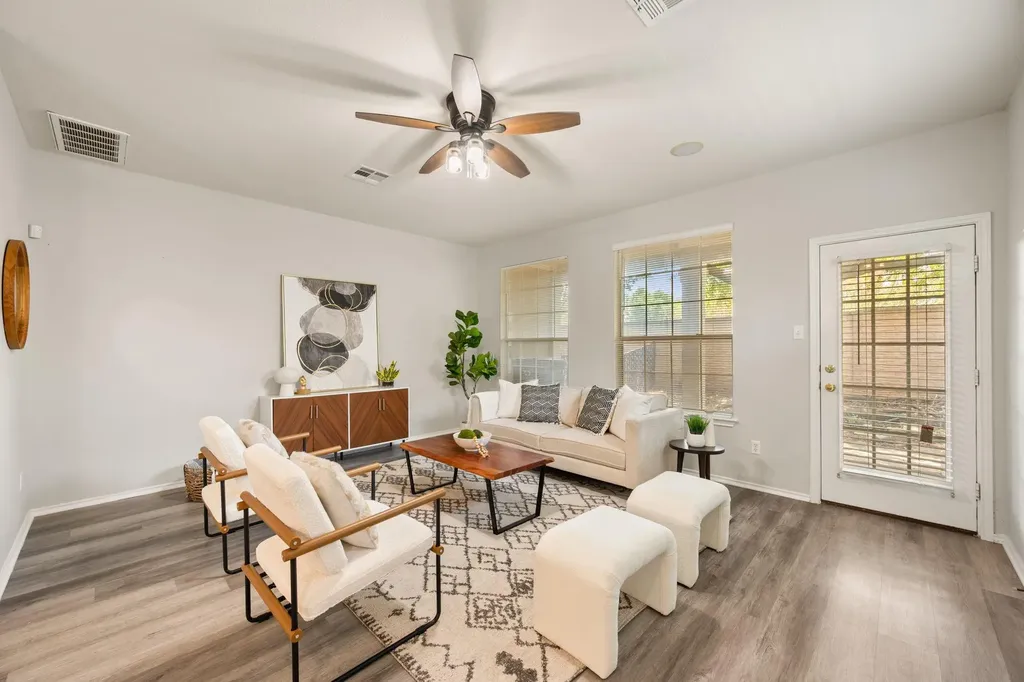 16100 S Great Oaks Drive Round Rock TX 78681