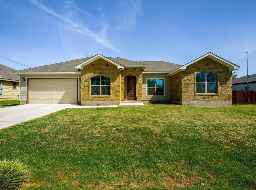 114 Norwood Drive Granite Shoals TX 78654