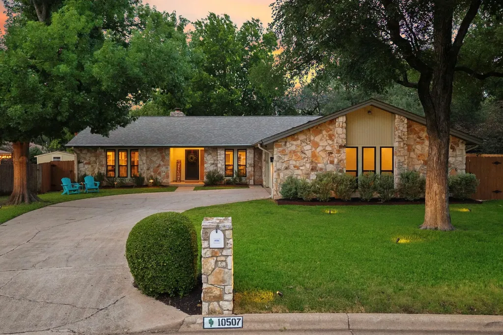 10507 Ronwood Drive Austin TX 78750