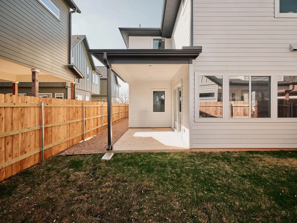 6407 Bradsher Austin TX 78745