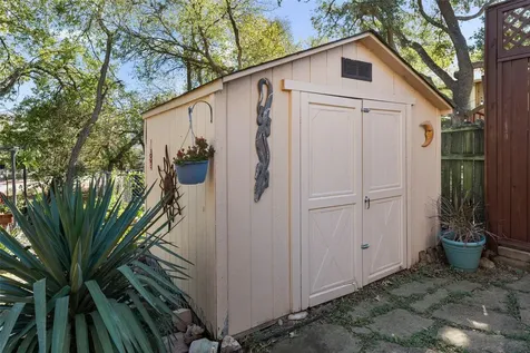102 Elm Hill Court San Marcos TX 78666
