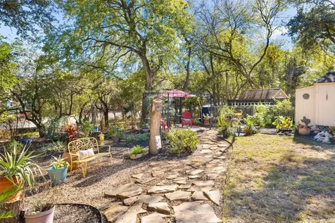 102 Elm Hill Court San Marcos TX 78666