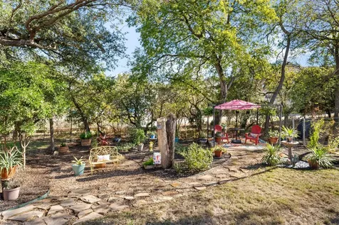 102 Elm Hill Court San Marcos TX 78666