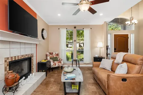 102 Elm Hill Court San Marcos TX 78666
