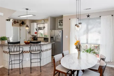 102 Elm Hill Court San Marcos TX 78666