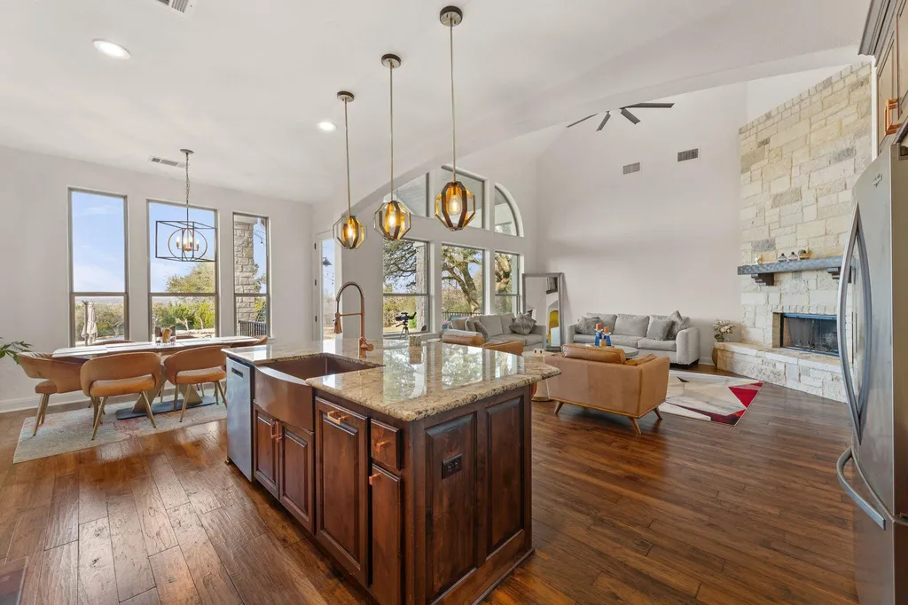 3013 Vista Heights Drive Leander TX 78641