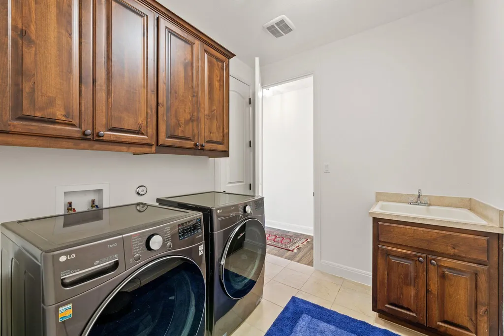 3013 Vista Heights Drive Leander TX 78641