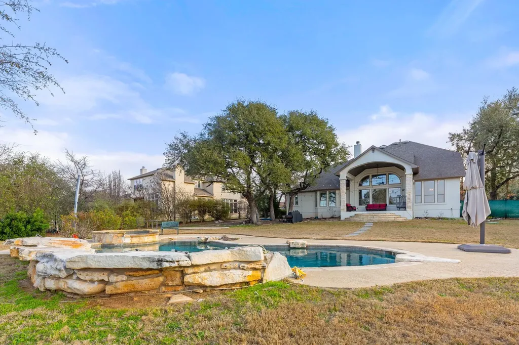 3013 Vista Heights Drive Leander TX 78641